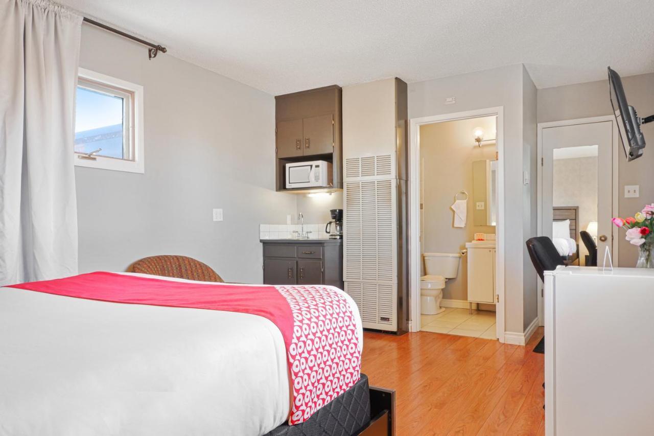 Hotel Bethel - Fort Macleod, Ab Buitenkant foto